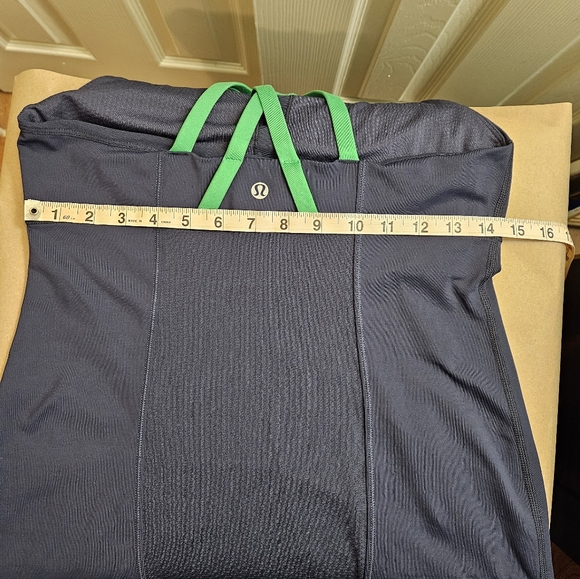 Lululemon Energy Tank - Picture 6 of 10